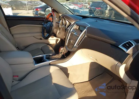 2010 Cadillac Srx Luxury Collection z USA, uszkodzony, nr VIN 3GYFNAEY1AS597664